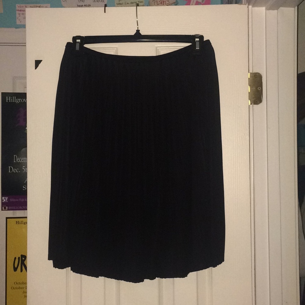 Black Skirt